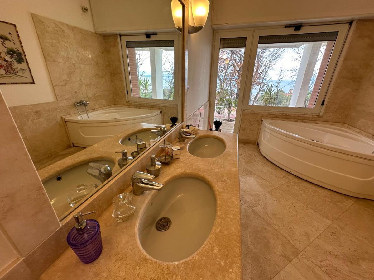 Pf Luxury Apartment Petrarca Posillipo Capri View - My Place เนเปิลส์ ภายนอก รูปภาพ