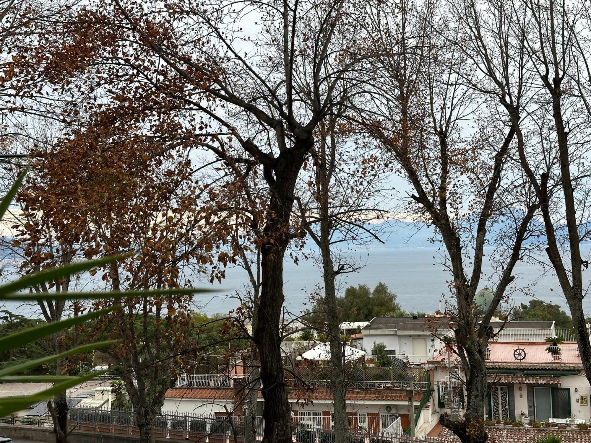 Pf Luxury Apartment Petrarca Posillipo Capri View - My Place เนเปิลส์ ภายนอก รูปภาพ